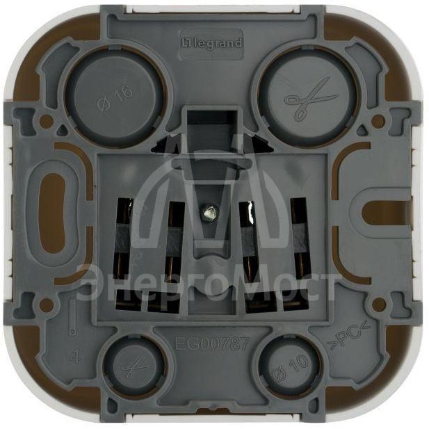 Розетка 1-м ОП Quteo 16А IP20 без заземл. бел. Leg 782210