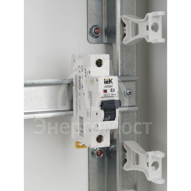 Выключатель автоматический 1п C 3А M06N ARMAT IEK AR-M06N-1-C003