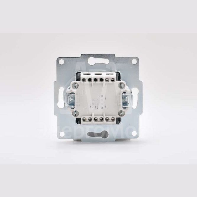 Механизм выключателя 3-кл. 1п СП Karina 10А IP20 крем. LEZARD 707-0388-109