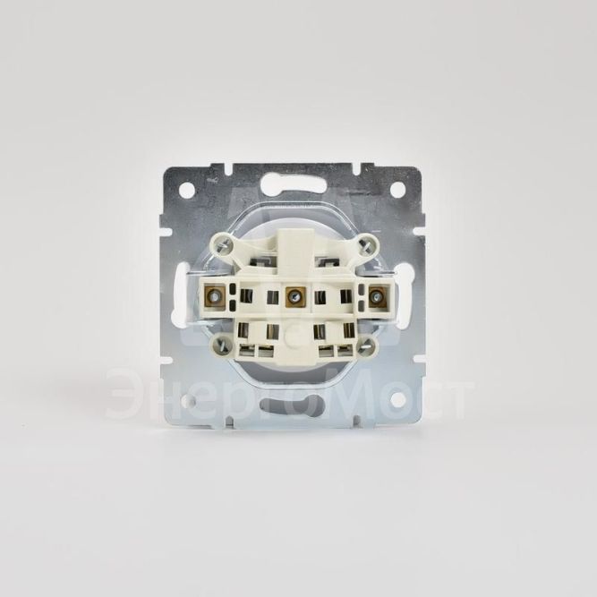Механизм розетки 1-м СП KARINA 16А IP20 без заземл. термопласт бел. LEZARD 707-0288-121B