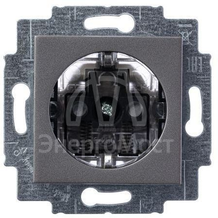 Розетка 1-м СП Levit 16А IP40 с заземл. защ. шторки сталь/дым. черн. ABB 2CHH203457A6069