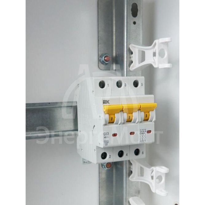 Выключатель автоматический модульный 3п C 63А 6кА ВА47-60M IEK MVA31-3-063-C